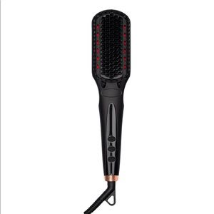 Amika straightening brush